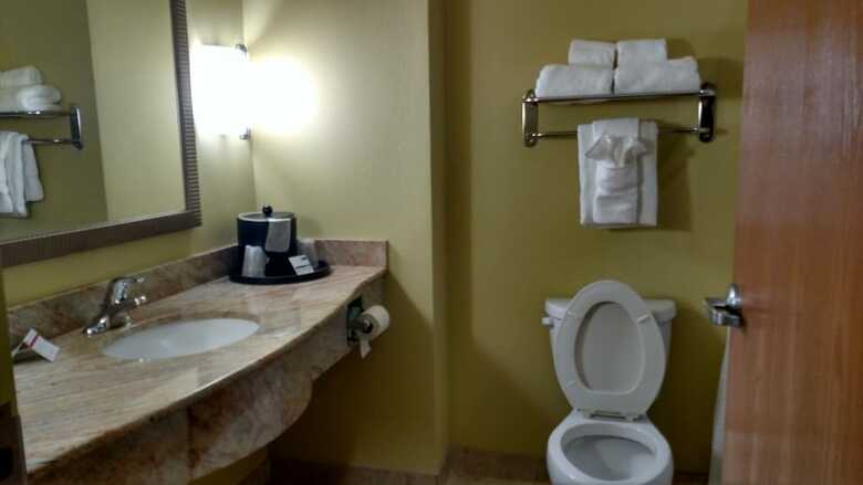 Holiday Inn Express Hotel & Suites Perry