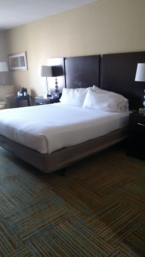 Holiday Inn Express Hotel & Suites Perry