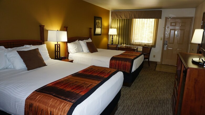 Hotel Best Western Grand River Inn