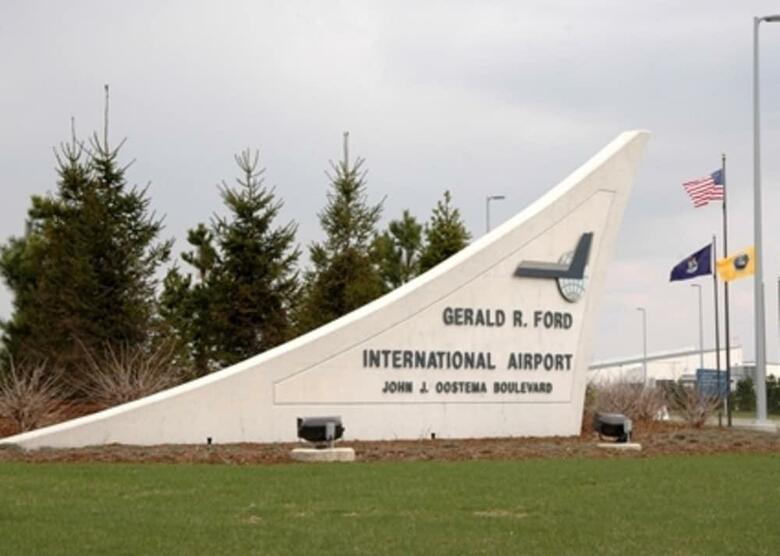 Hotel Hampton Inn & Suites Grand Rapids-airport 28th St