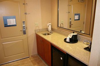 Hotel Hampton Inn And Suites East Hartford