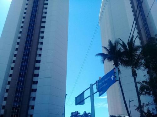Hotel Torres Gemelas (omega)