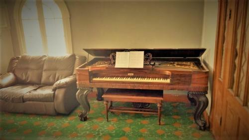 Hostal La Decima Guest House