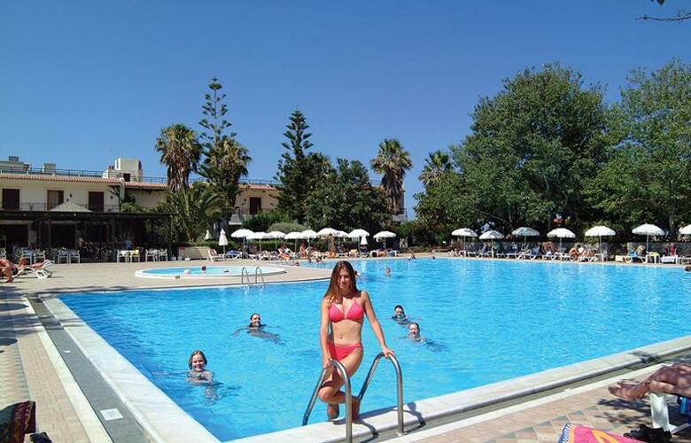 Hotel King Minos Palace