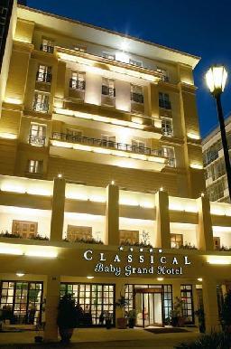 Hotel Classical Baby Grand