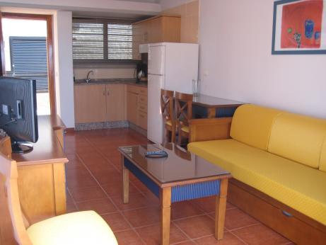 Apartamentos Amadores Beach