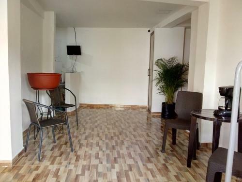 Albergue Hostal Casa De Barajas