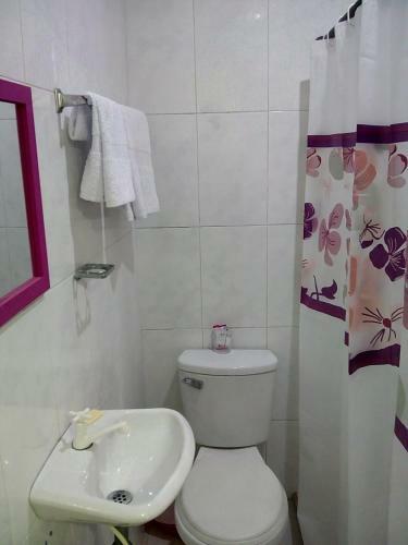 Albergue Hostal Casa De Barajas