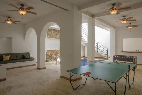 Beautiful 13 Br House In The Old City