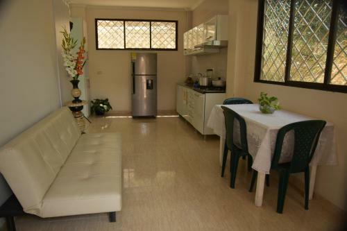 Hostal Casa Shalom