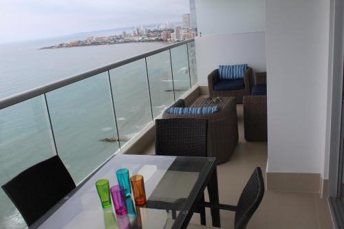 Palmetto Beachfront Apartment - Floor 28