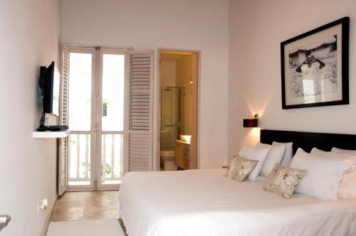 Stunning 4 Bedroom Old City Mansion