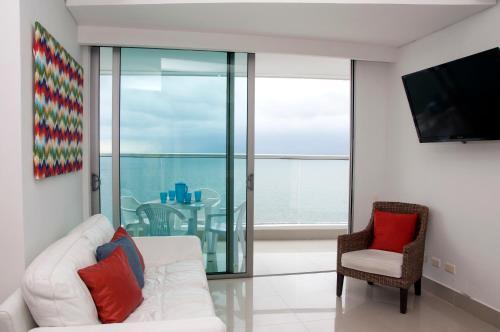 Apartamento Modern 2 Bedroom Beachfront Condo
