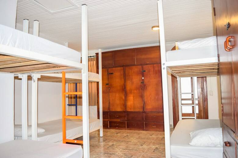 Wonderland Hostel By Gb Collection