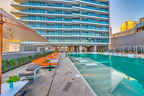 2 Bedroom Luxury Apartment On The Beach