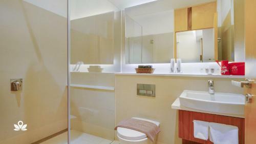 Hotel Zen Premium Kampong Glam
