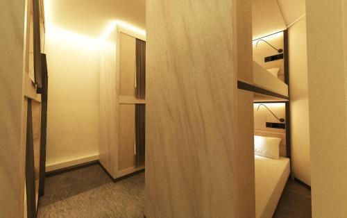 Albergue Bond Boutique Capsule Hotel @ Bugis