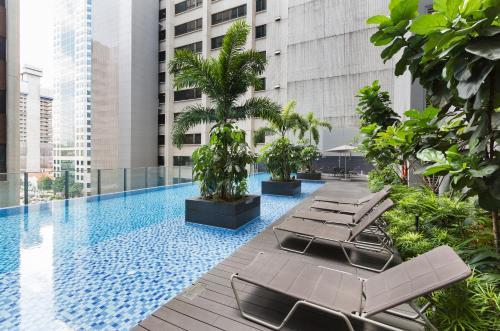 Marina Bay Area Balcony Apartment