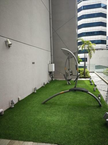 Marina Bay Area Balcony Apartment