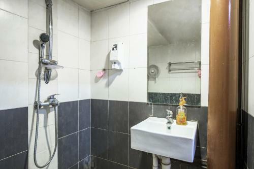 Nnv Hostel