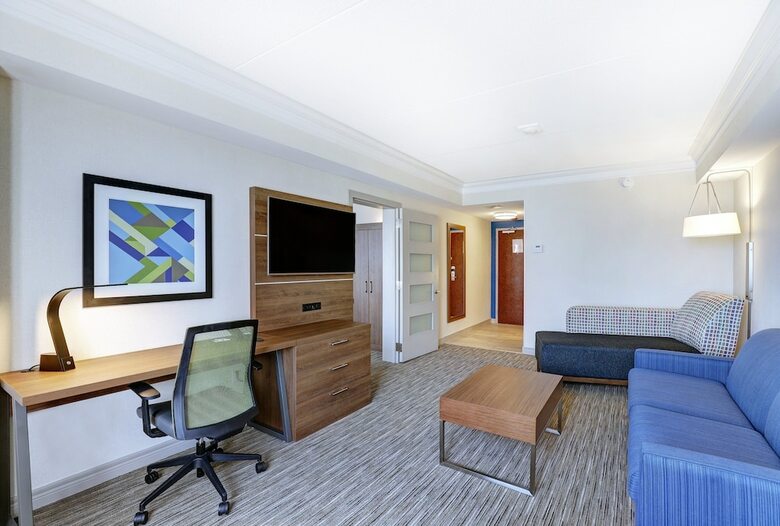 Hotel Holiday Inn Express Whitby Oshawa