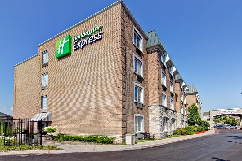 Hotel Holiday Inn Express Whitby Oshawa