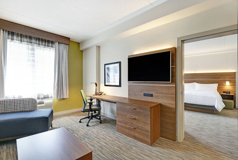 Hotel Holiday Inn Express Whitby Oshawa