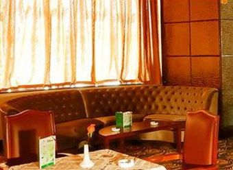 Poly White Rose Hotel