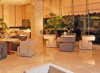 Poly White Rose Hotel
