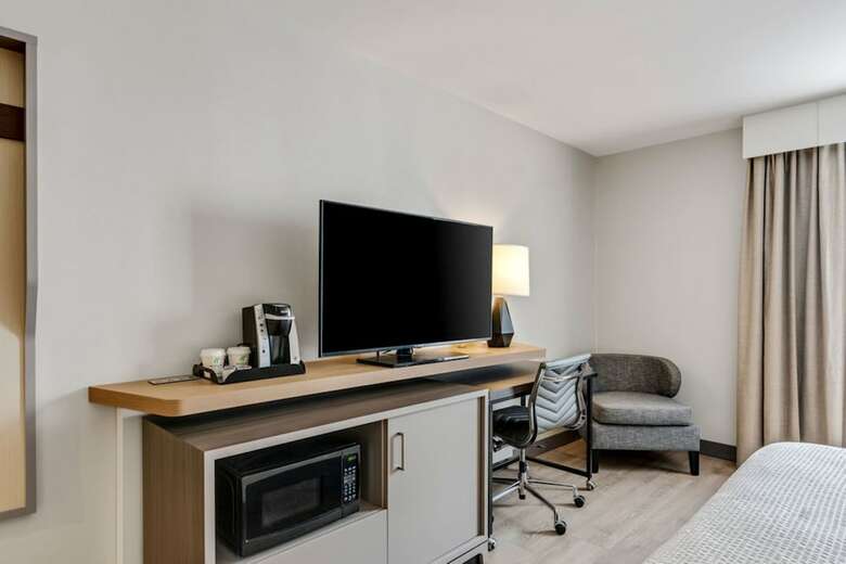 Hotel Holiday Inn & Suites Ottawa West - Kanata