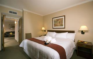 Hotel Best Western Lamplighter Inn  Suites