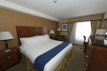 Holiday Inn Express Hotel & Su
