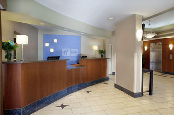 Holiday Inn Express Hotel & Su