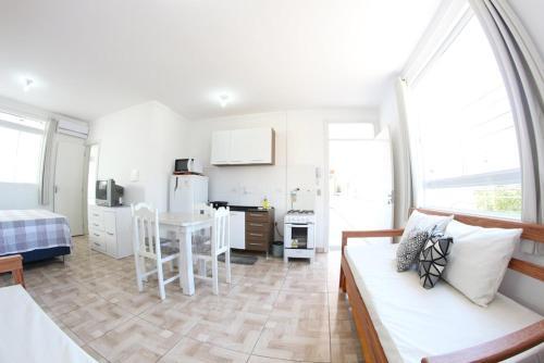 Apartamento Quitinete Com Garagem 4p