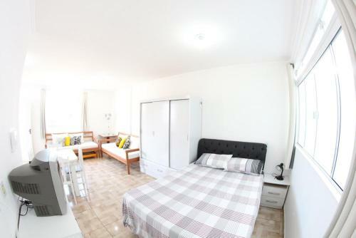 Apartamento Quitinete Com Garagem 4p