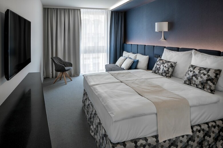 Urban Creme Hotel