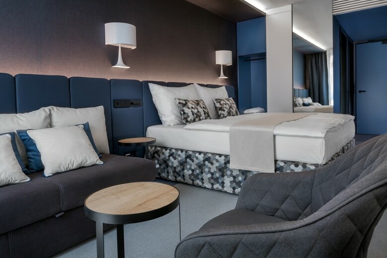 Urban Creme Hotel