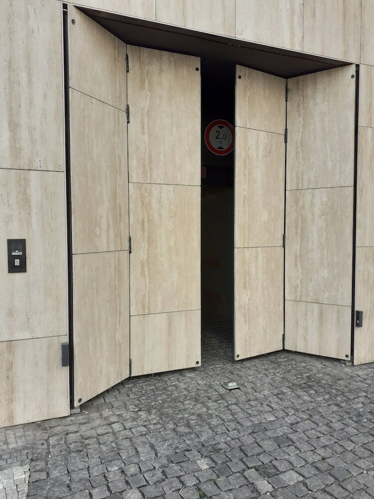 Urban Creme Hotel