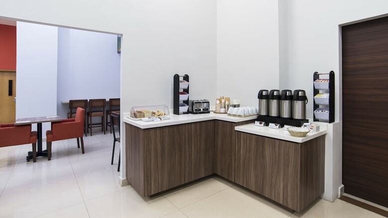 Hotel Holiday Inn Express Manzanillo