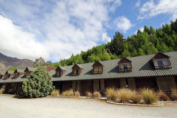 Coronet Peak Hotel