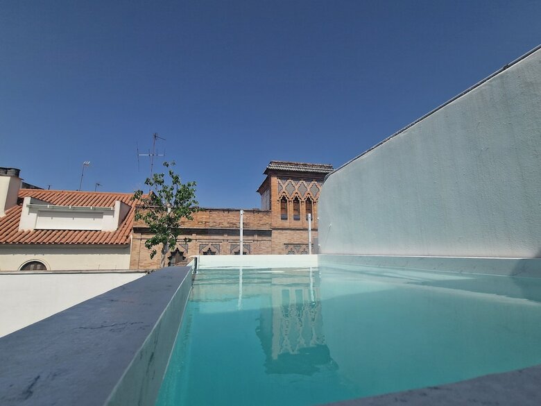 Hotel Y Apartamentos Do�a Lola