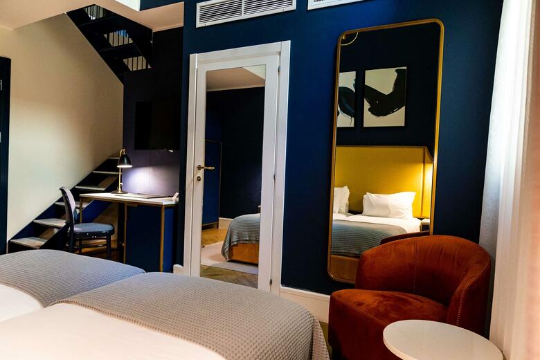 The Cumberland Hotel