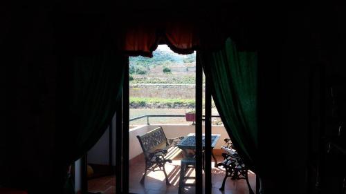 Country View Apartment