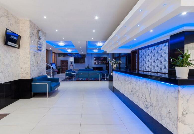 Rooms By Alexandra Hotel