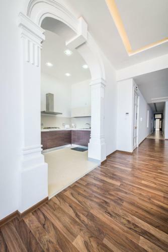 Marvellous Seafront Apartment In Sliema