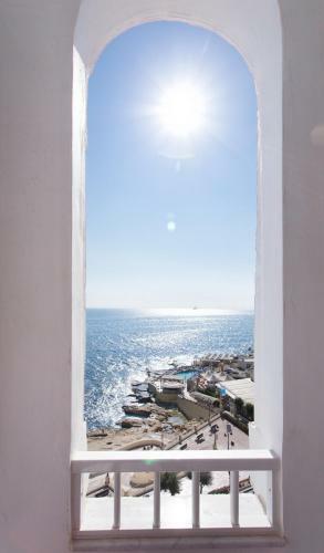 Marvellous Seafront Apartment In Sliema