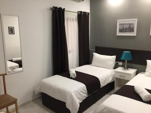 Hostal Buccaneers Boutique Guest House