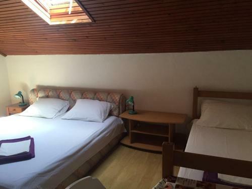 Hostal Crveno Zlato