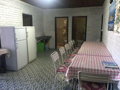 Hostal Crveno Zlato