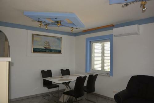 Apartments Petar & Anka